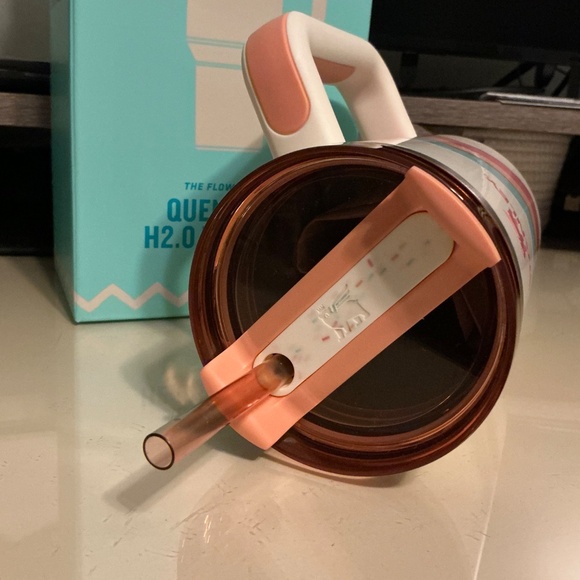 Stanley  Cream Egg-Cellence  New and Adorable - Picture 5 of 7